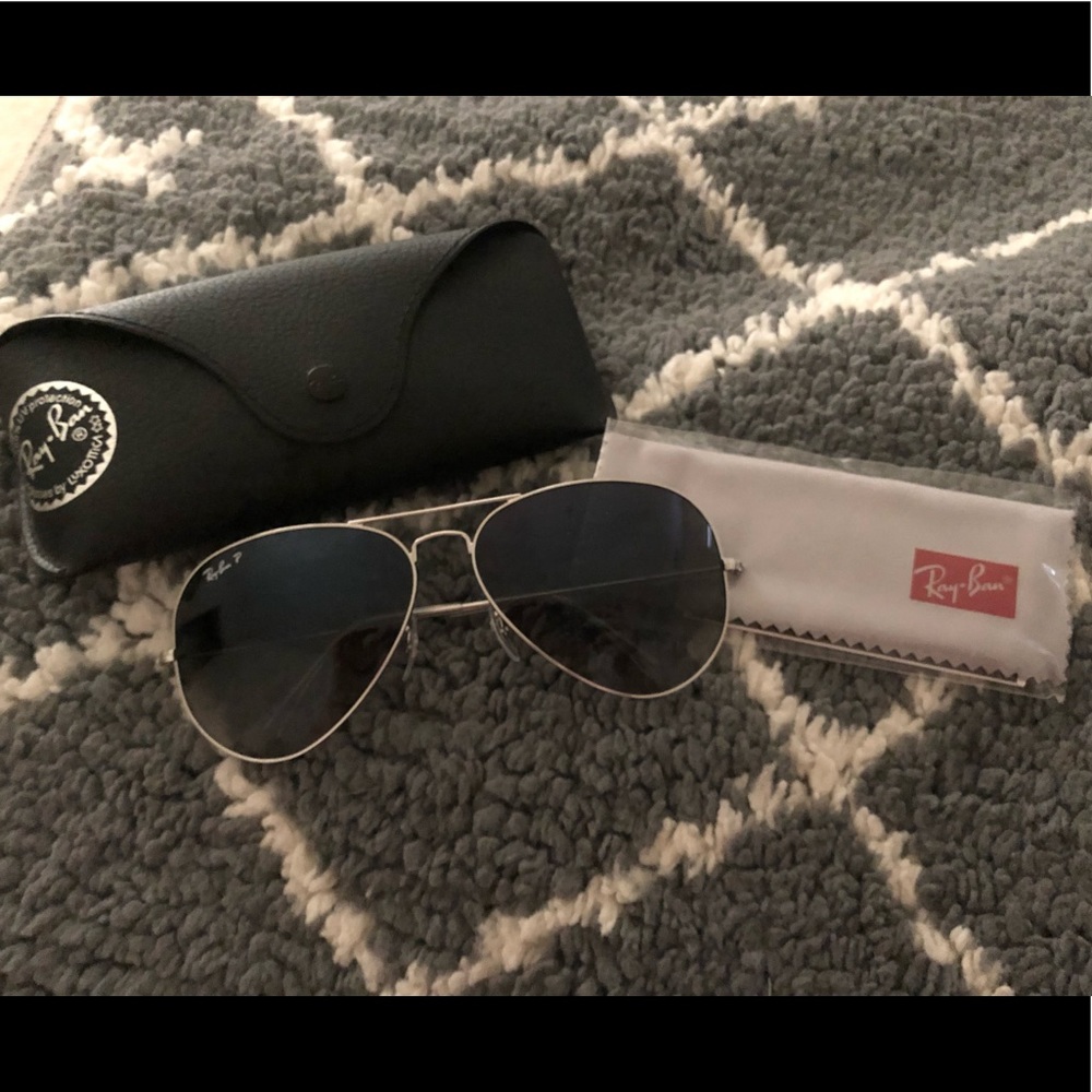 Brand new Large Ray Ban polarized Aviators